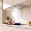 hotte encastrable inox Ciarra 52 cm dans une cuisine ouverte moderne