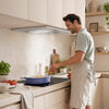 hotte encastrable inox Ciarra 52 cm dans une cuisine ouverte moderne